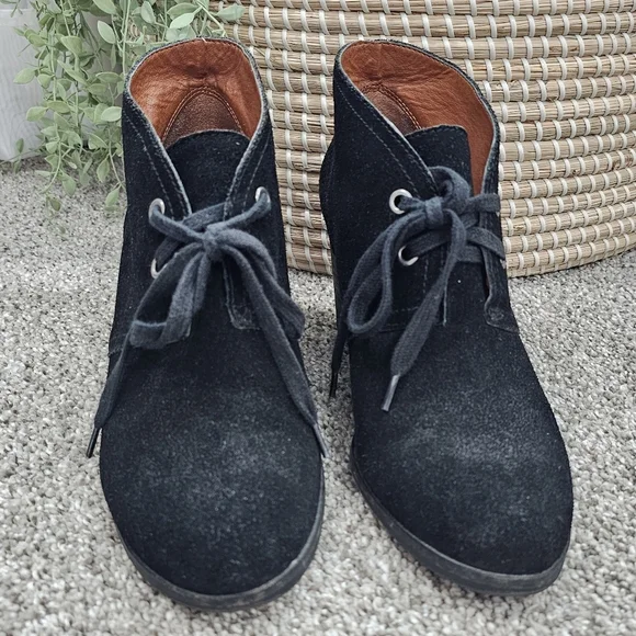 Lucky Brand Sway Suede Black Leather Lace Up Booties Size 9.5 - Picture 2 of 7